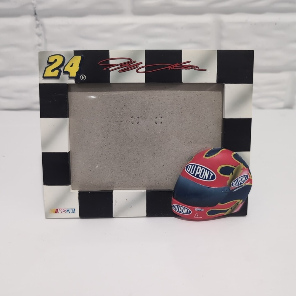 CHARACTER COLLECTIBLES #24 JEFF GORDON DUPONT NASCAR PHOTO FRAME 3X5